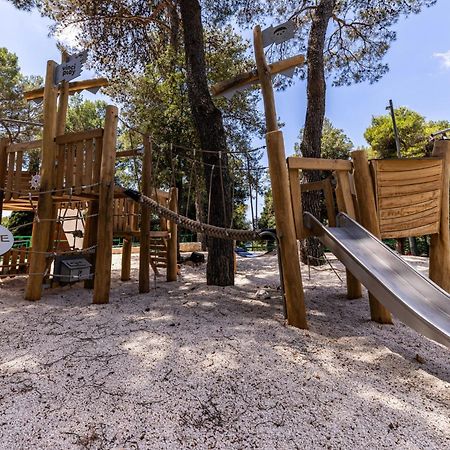 Porton Mobile Home Rovinj Eksteriør bilde