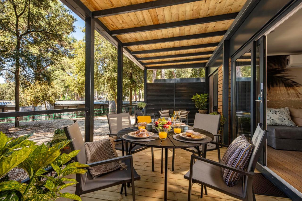 Porton Mobile Home Rovinj Eksteriør bilde